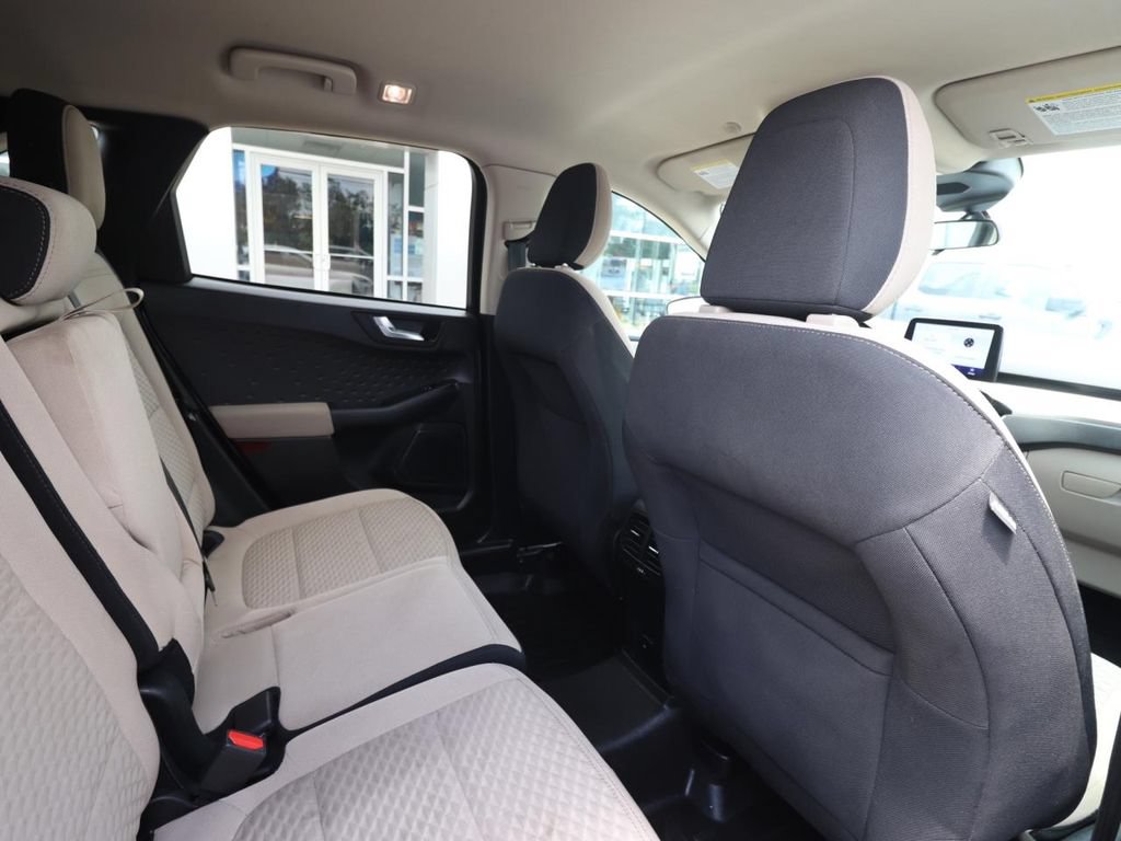 Used 2020 Ford Escape SE FWD image 22