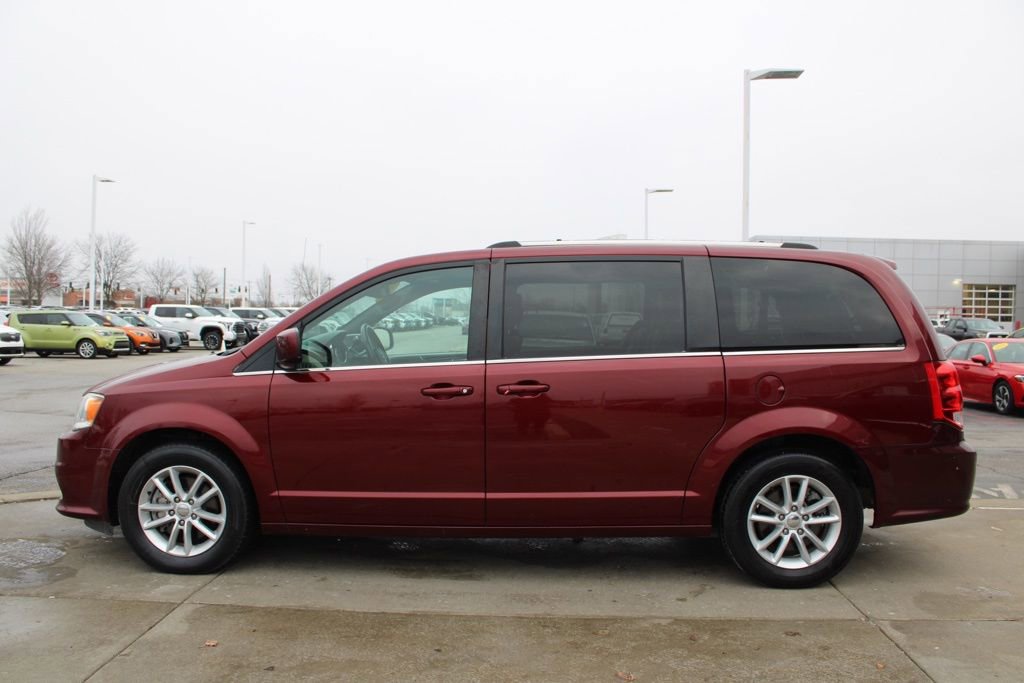 Used 2019 Dodge Grand Caravan SXT image 4