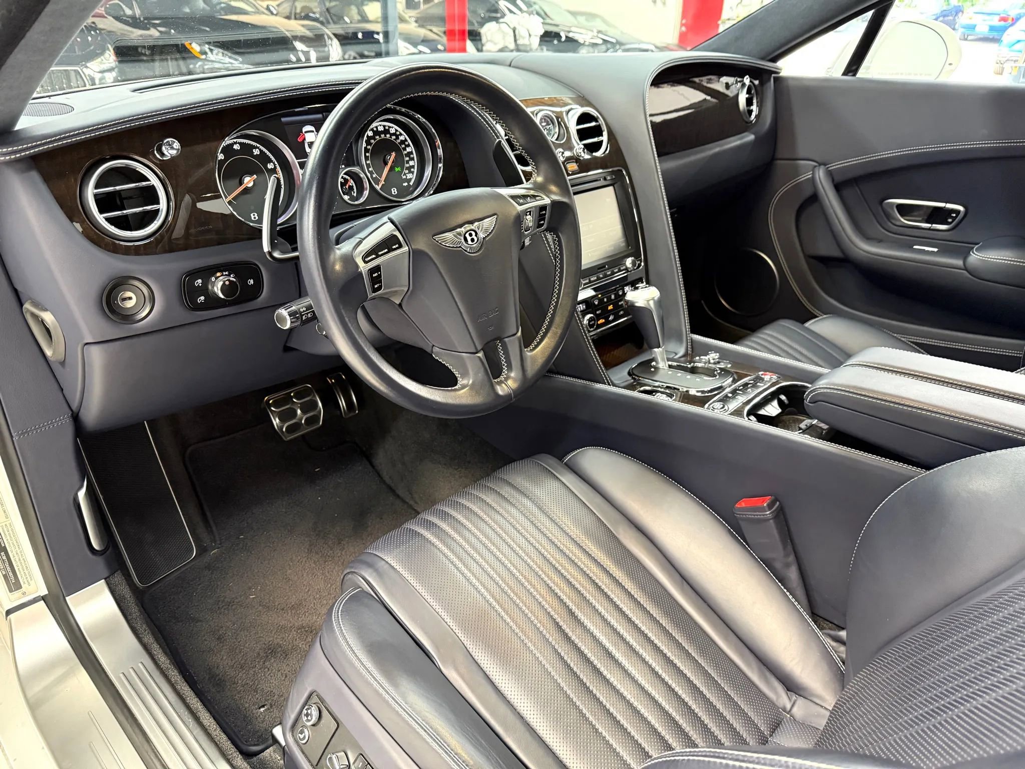 Used 2016 Bentley Continental GT image 3