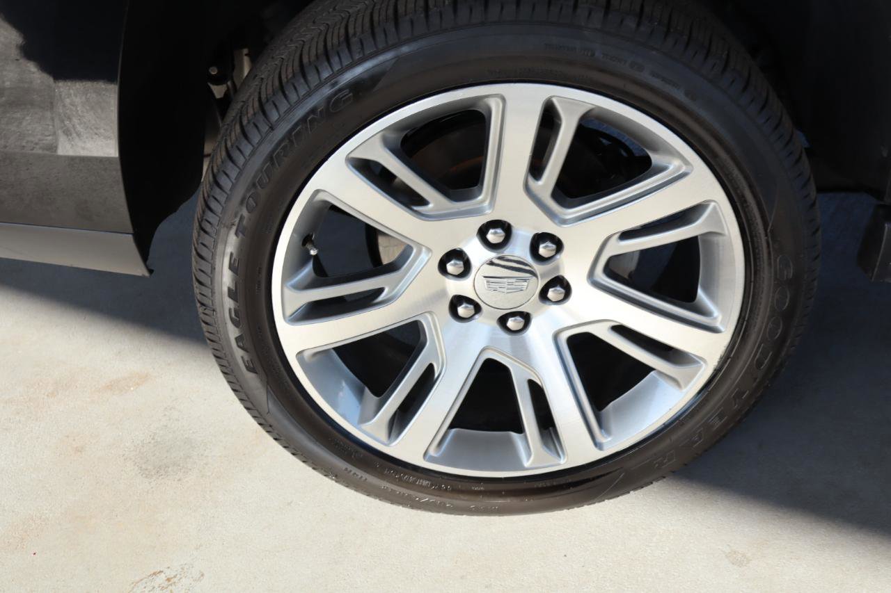 Used 2018 Cadillac Escalade Luxury RWD image 48
