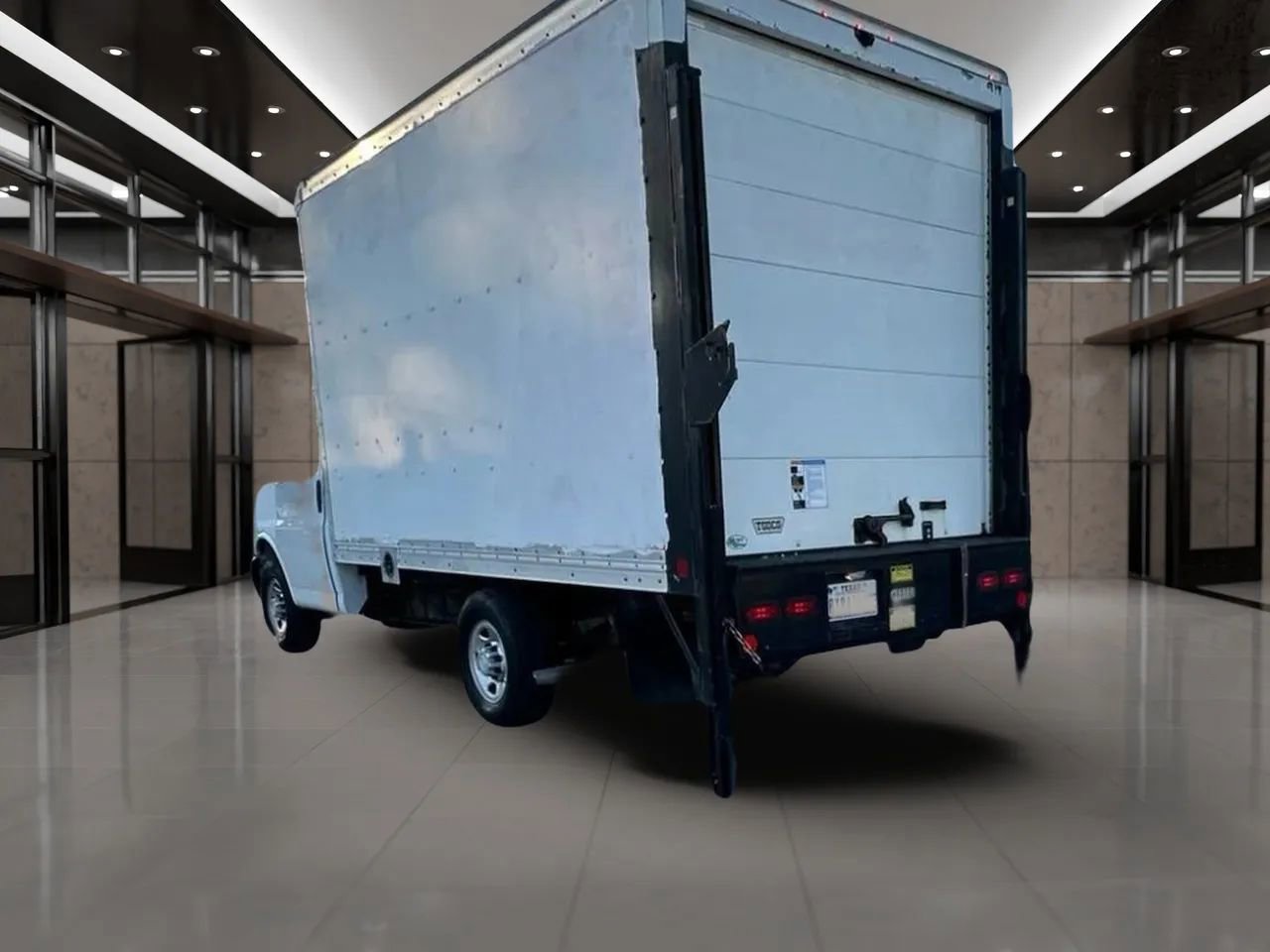 Used 2015 Chevrolet Express 3500 image 28