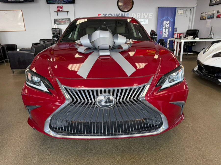Used 2020 Lexus ES 350 w/ Premium Package image 2