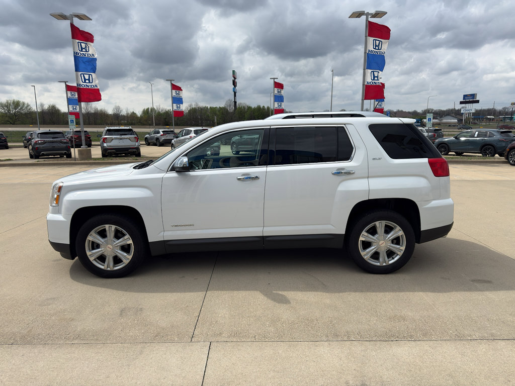 Used 2017 GMC Terrain SLT image 8