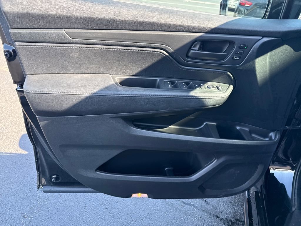 Used 2023 Honda Odyssey Sport image 11
