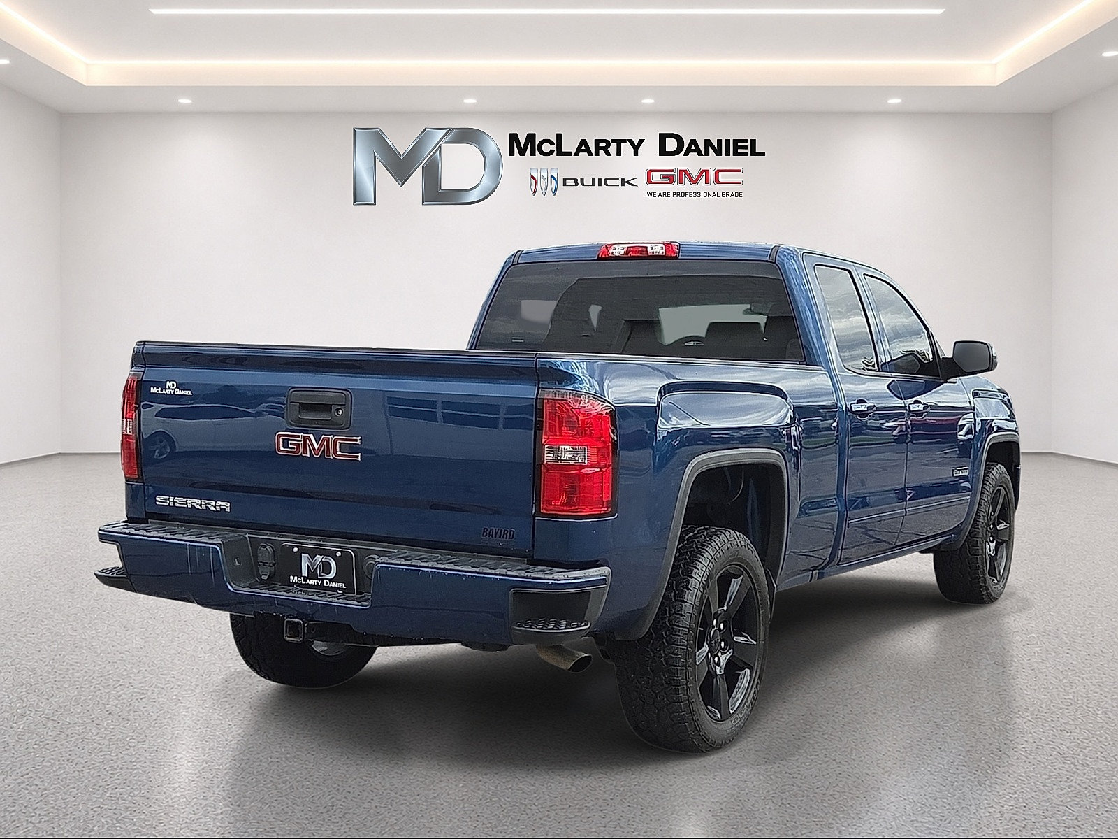 Certified 2017 GMC Sierra 1500 2WD Double Cab w/ Elevation Edition image 14