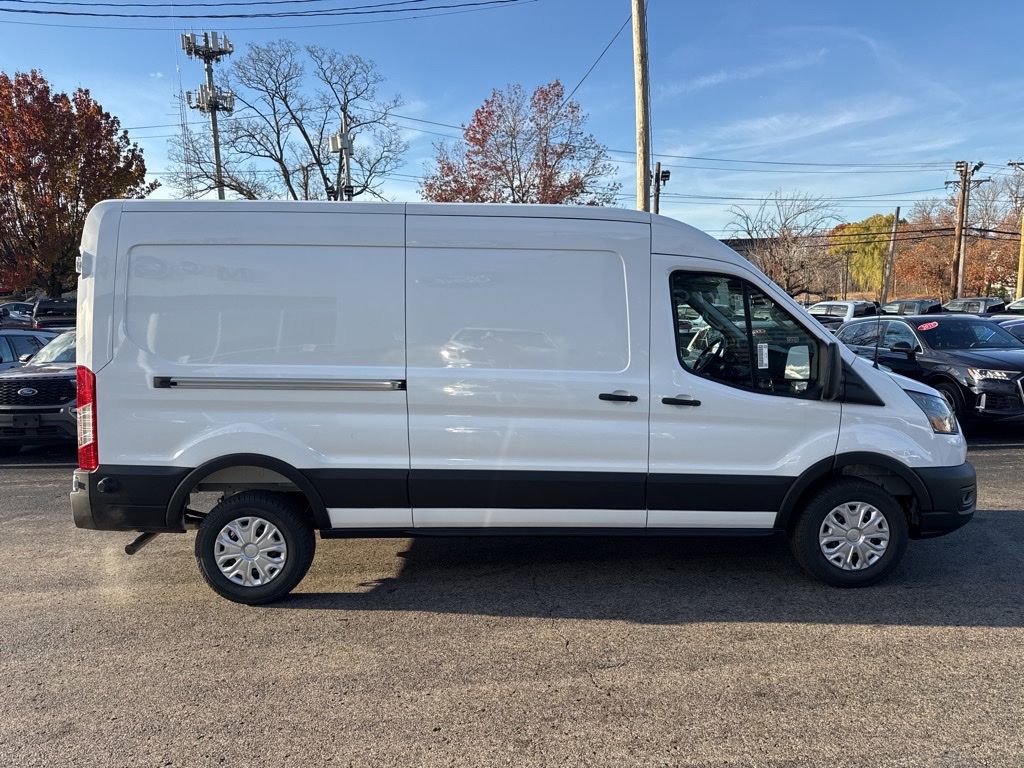 New 2026 Ford Transit 250 148 Medium Roof w/ Exterior Upgrade Package image 4