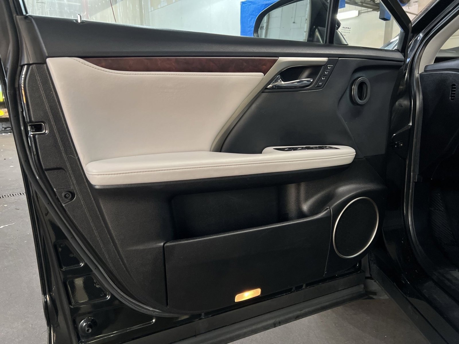 Used 2020 Lexus RX 350 AWD w/ Premium Package image 4