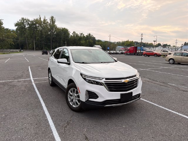 Used 2024 Chevrolet Equinox LT AWD/4WD image 1