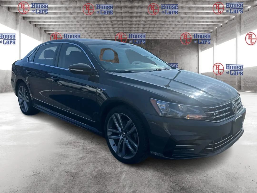 Used 2017 Volkswagen Passat 1.8T R-Line image 3