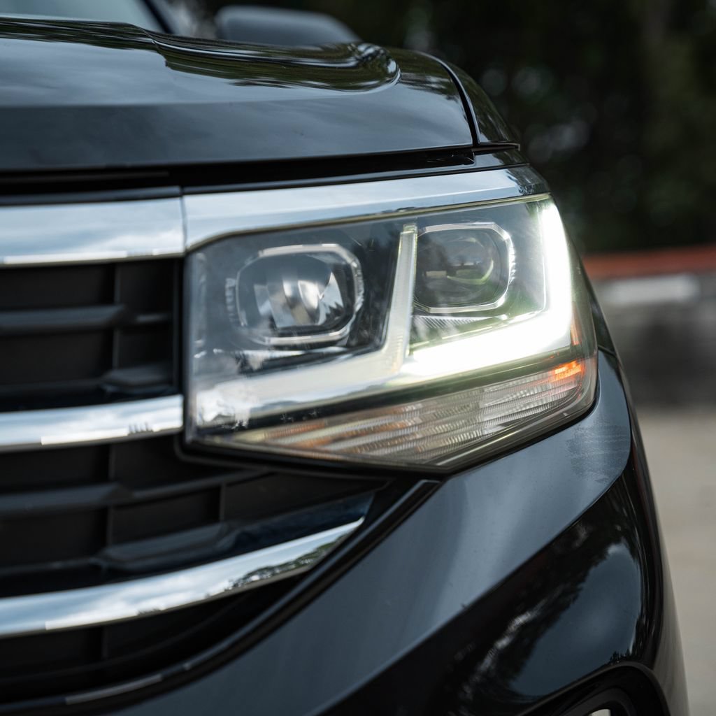 Certified 2023 Volkswagen Atlas SE AWD/4WD image 3