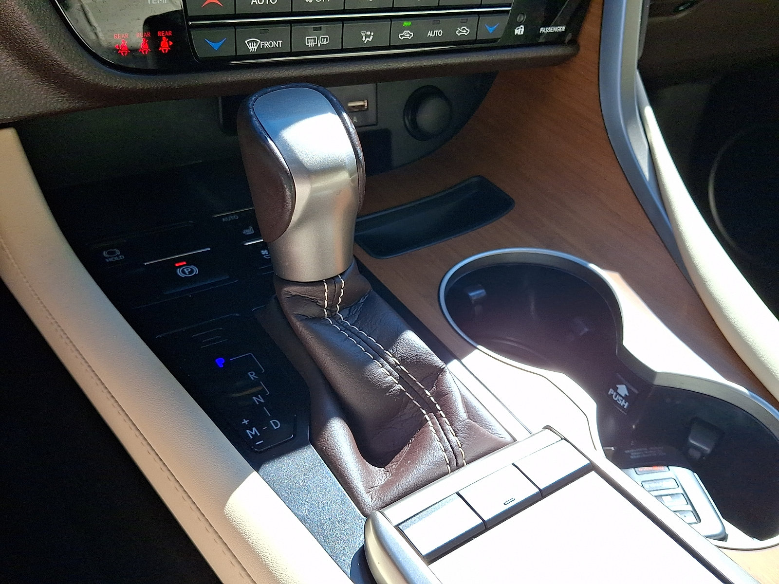 Certified 2020 Lexus RX 350 AWD w/ Premium Package image 16