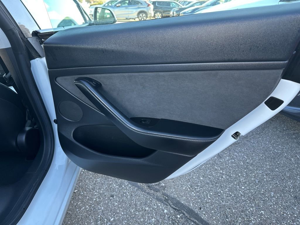 Used 2021 Tesla Model 3 Long Range image 23