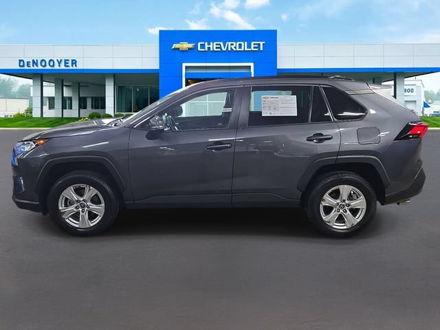 Used 2021 Toyota RAV4 XLE w/ Convenience Package AWD/4WD image 11