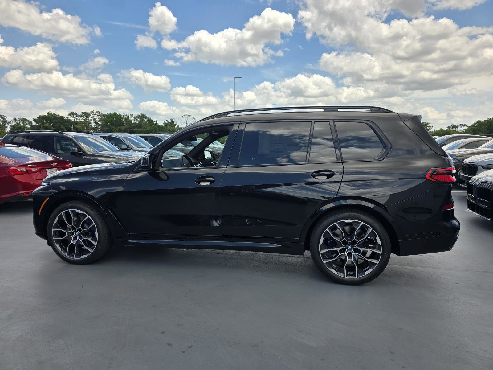 New 2027 BMW X7 M60i AWD/4WD image 6