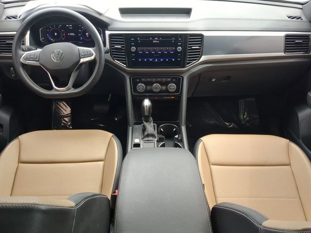 Certified 2022 Volkswagen Atlas Cross Sport SE image 14