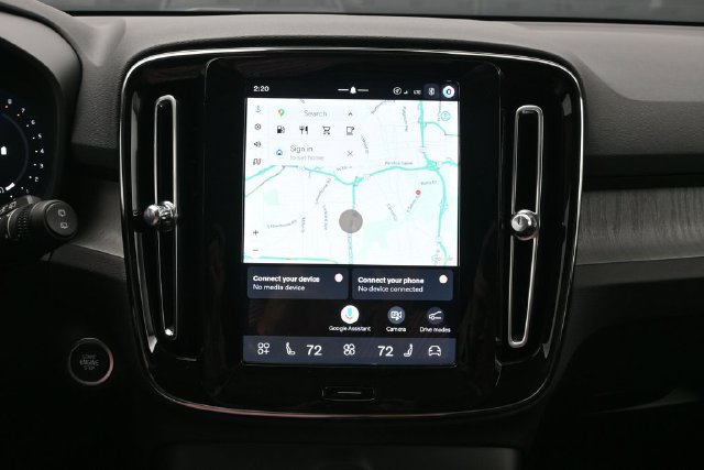 New 2026 Volvo XC40 B4 Core w/ Protection Package Premier FWD image 13