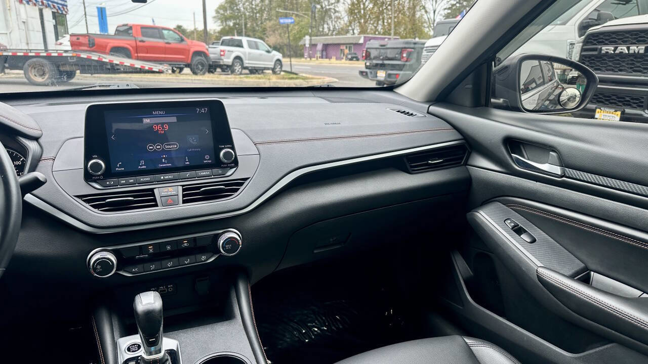 Used 2020 Nissan Altima 2.5 SR image 24