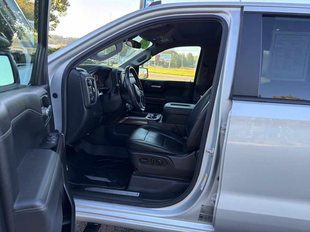 Used 2020 Chevrolet Silverado 1500 LT Trail Boss AWD/4WD image 11
