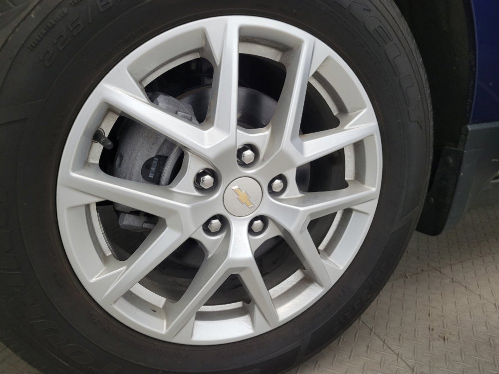 Used 2023 Chevrolet Equinox LT w/ LPO, Floor Liner Package image 31