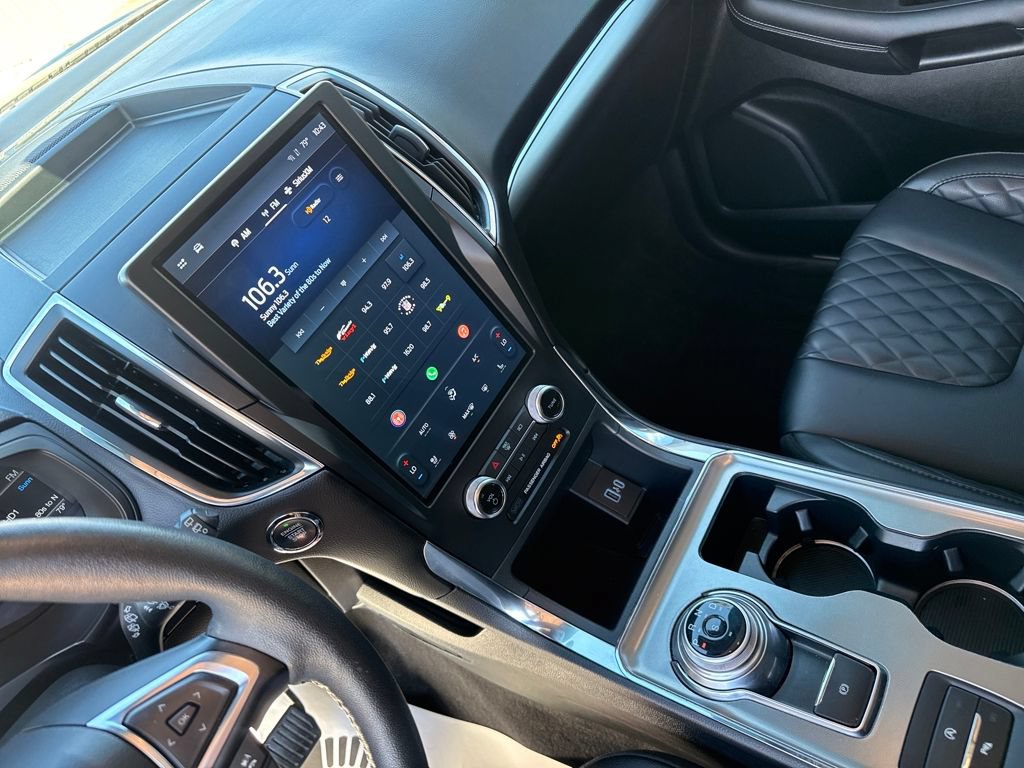 Used 2024 Ford Edge Titanium AWD/4WD image 16