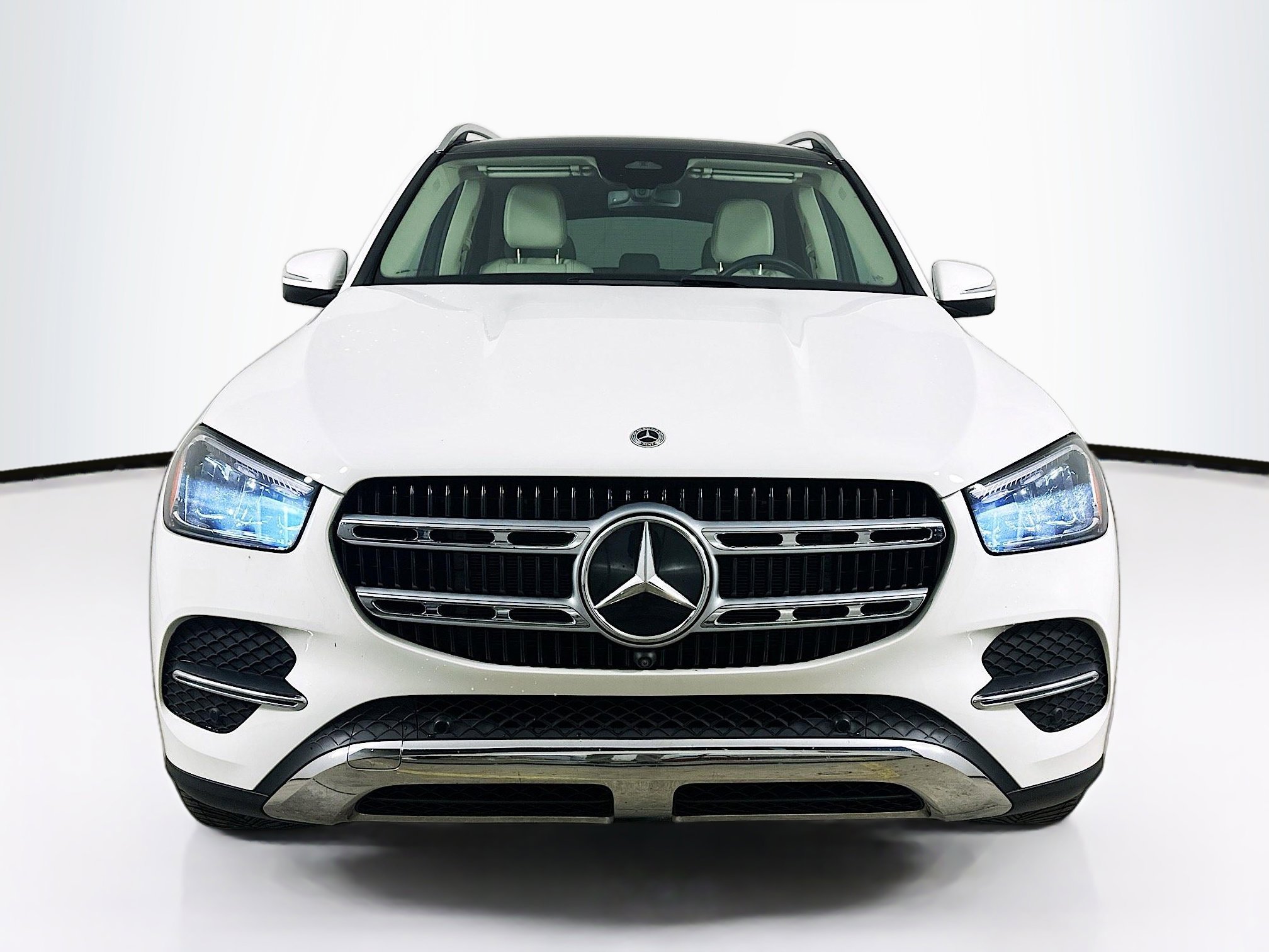 Certified 2024 Mercedes-Benz GLE 450 4MATIC image 2