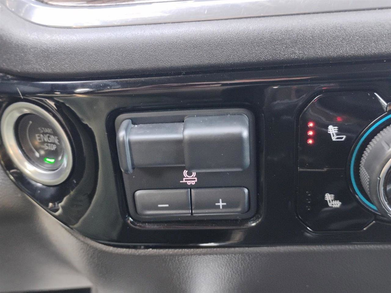 Used 2024 Chevrolet Silverado 1500 LT Trail Boss w/ Convenience Package II AWD/4WD image 26