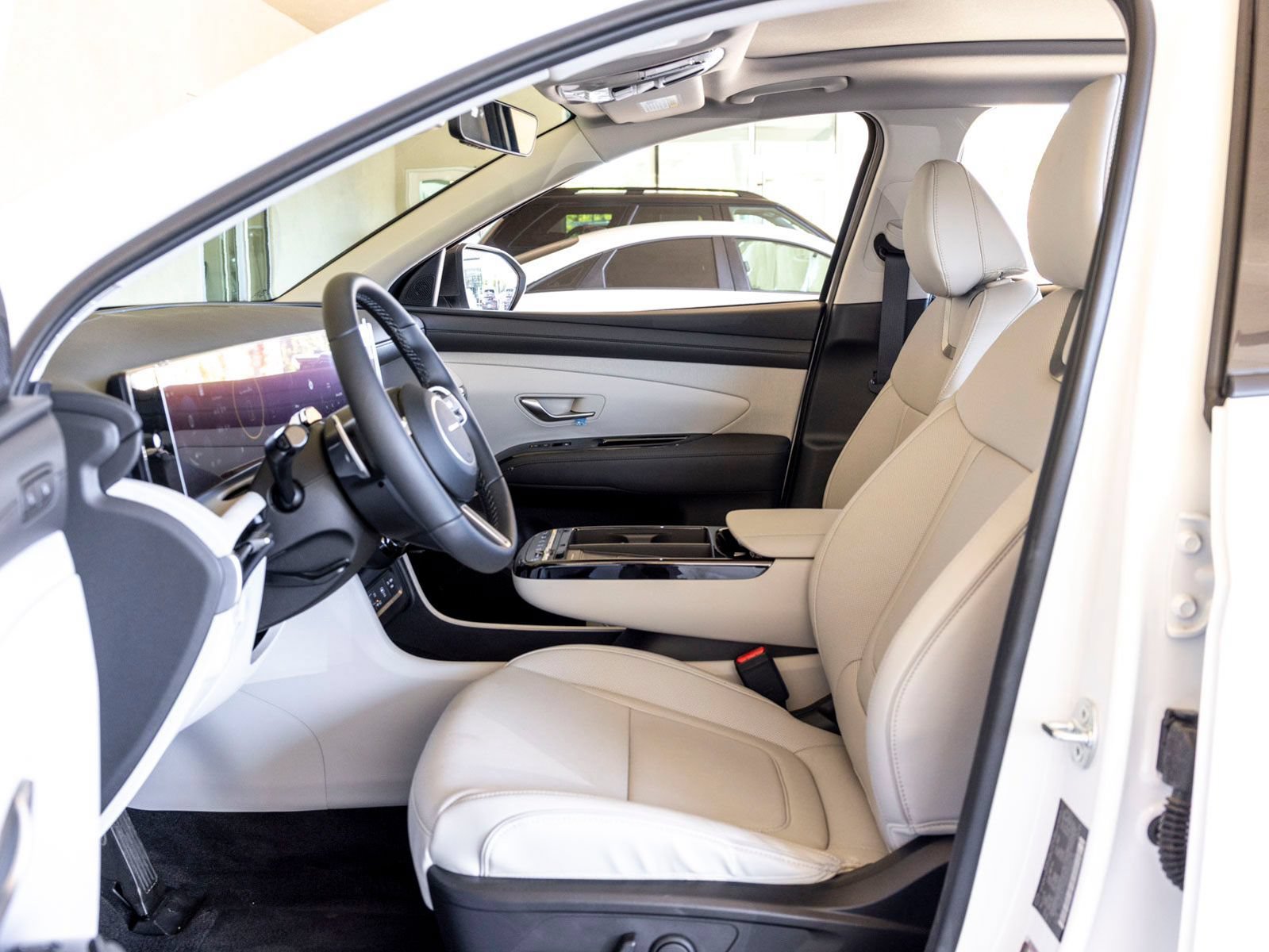 New 2025 Hyundai Tucson Limited AWD/4WD image 16