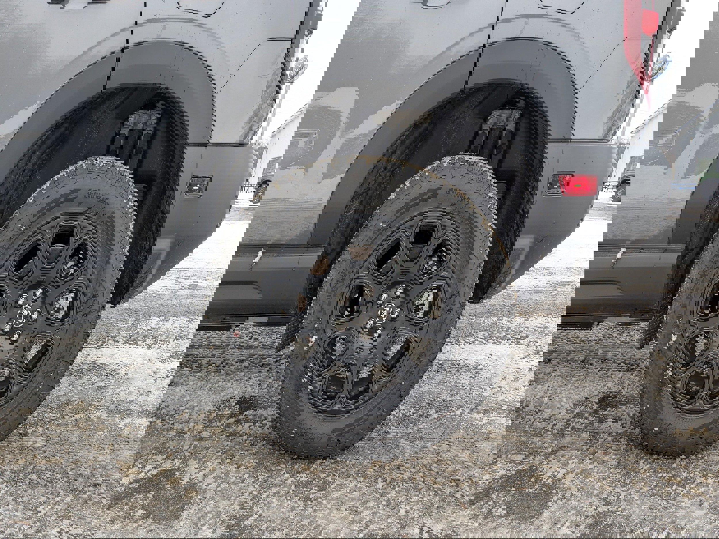 Used 2025 Ford Bronco Sport Badlands image 10