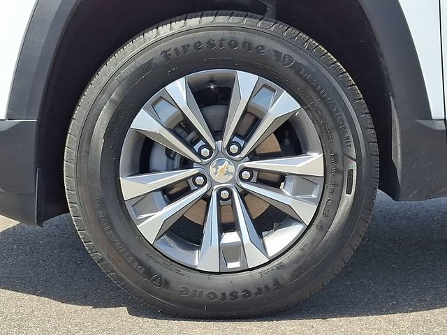 Used 2026 Chevrolet Equinox LT FWD image 8