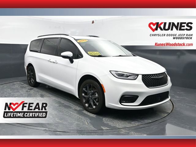 Used 2023 Chrysler Pacifica Touring-L w/ S Appearance Package