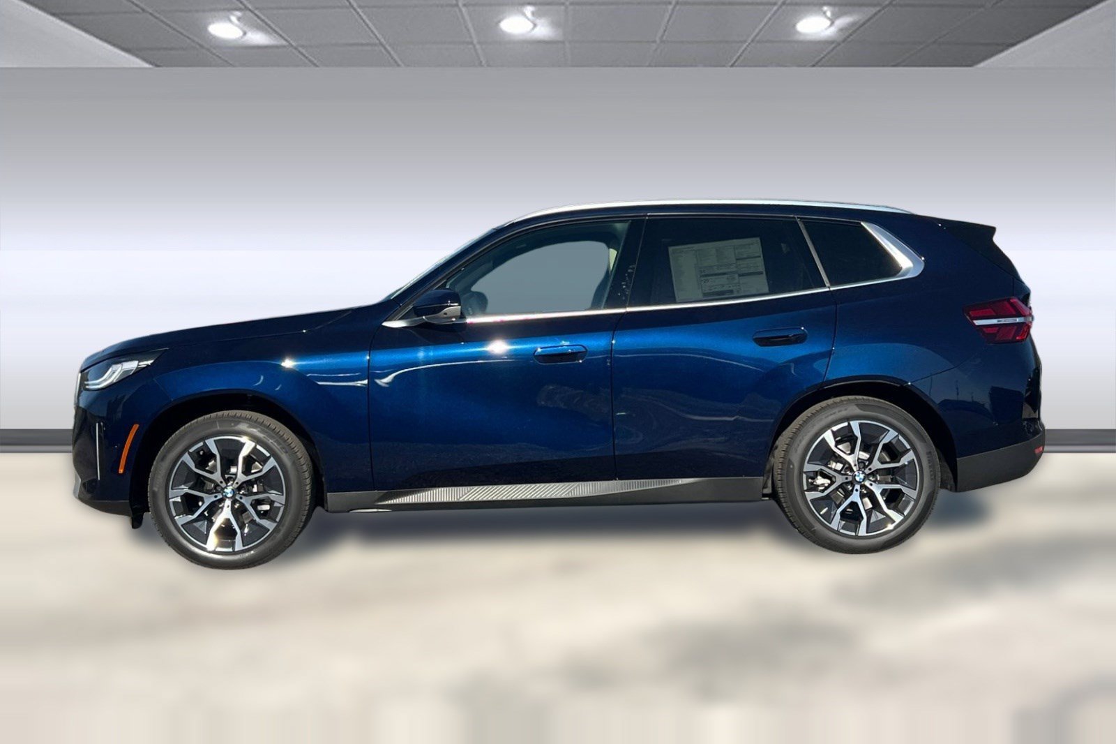 Used 2026 BMW X3 xDrive30i w/ Premium Package AWD/4WD image 2