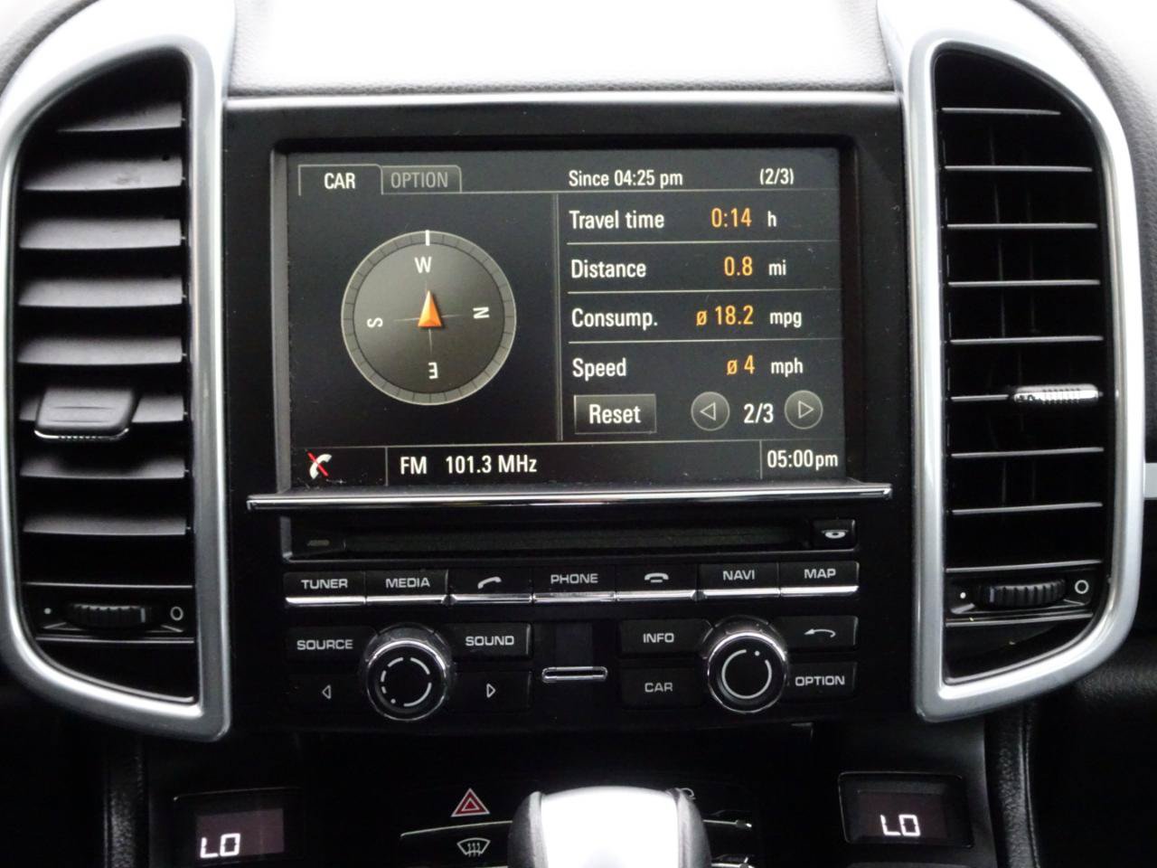 Used 2016 Porsche Cayenne AWD/4WD image 20