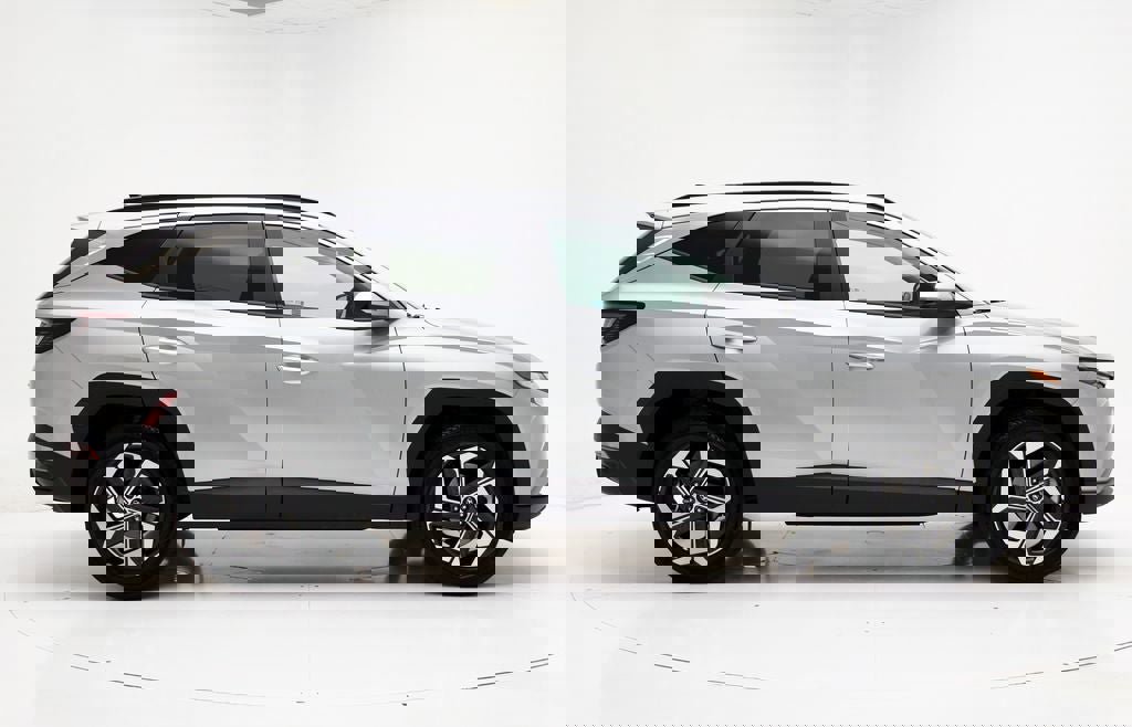 Used 2024 Hyundai Tucson SEL w/ Convenience Package image 2