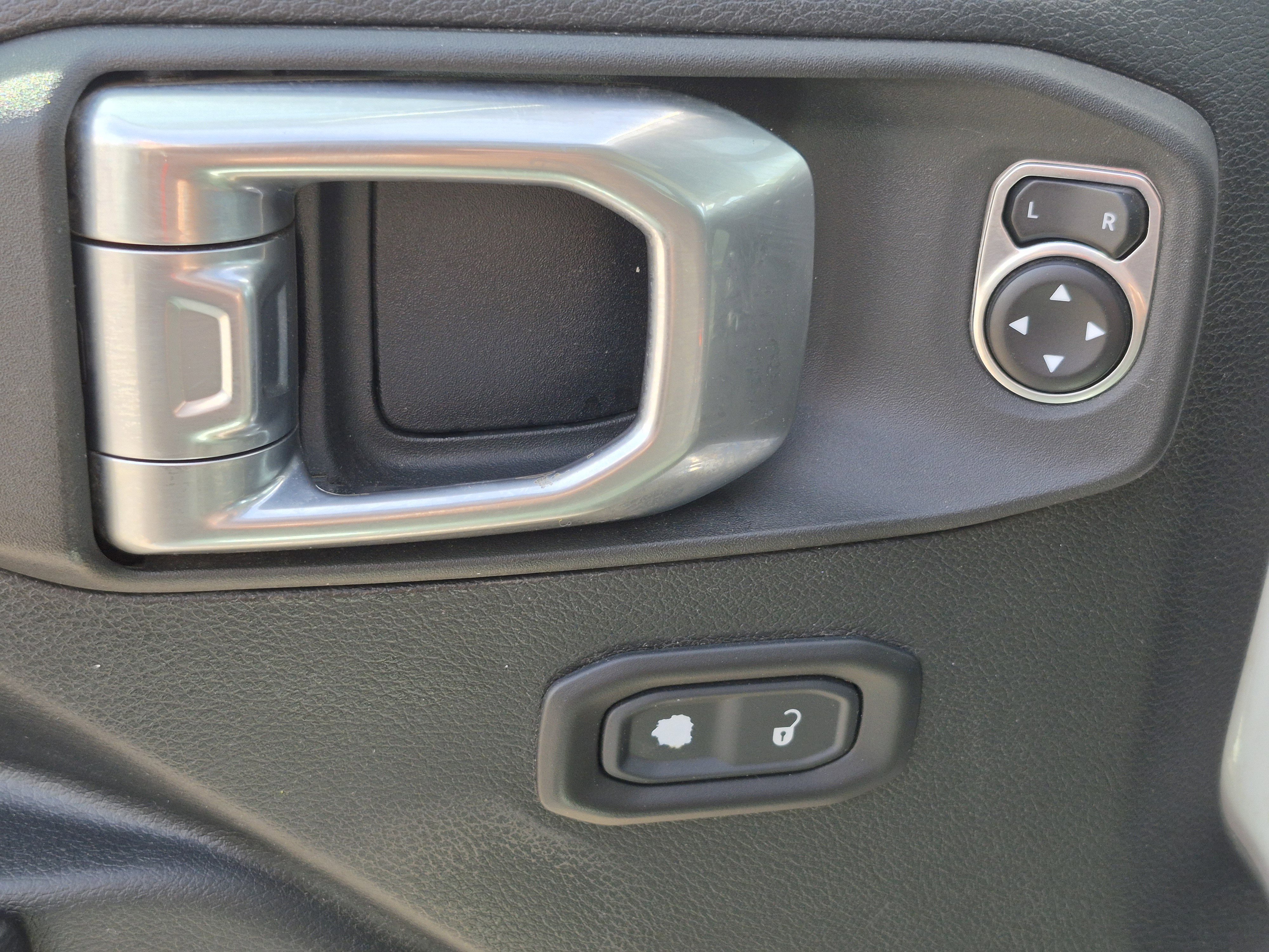 Used 2021 Jeep Gladiator Rubicon w/ LED Lighting Group image 14