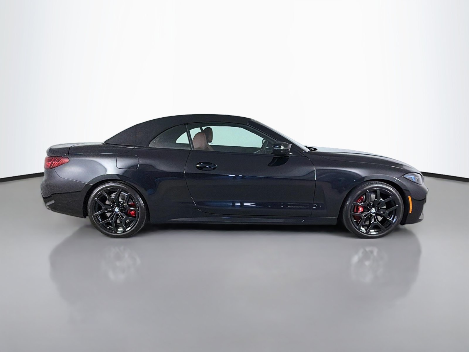 Certified 2025 BMW M440i Convertible w/ Shadowloine Package RWD image 8