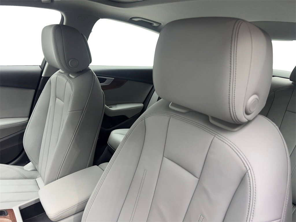 Used 2022 Audi A4 2.0T Premium Plus w/ Premium Plus Package image 28