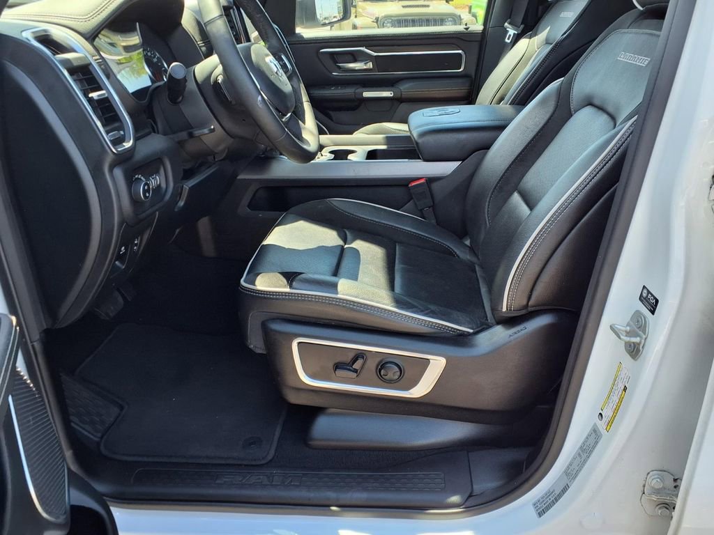 Used 2025 RAM 1500 Laramie w/ Sport Appearance Package AWD/4WD image 24