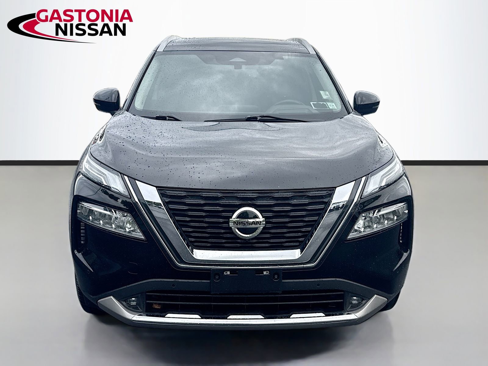 Used 2021 Nissan Rogue Platinum AWD/4WD image 2