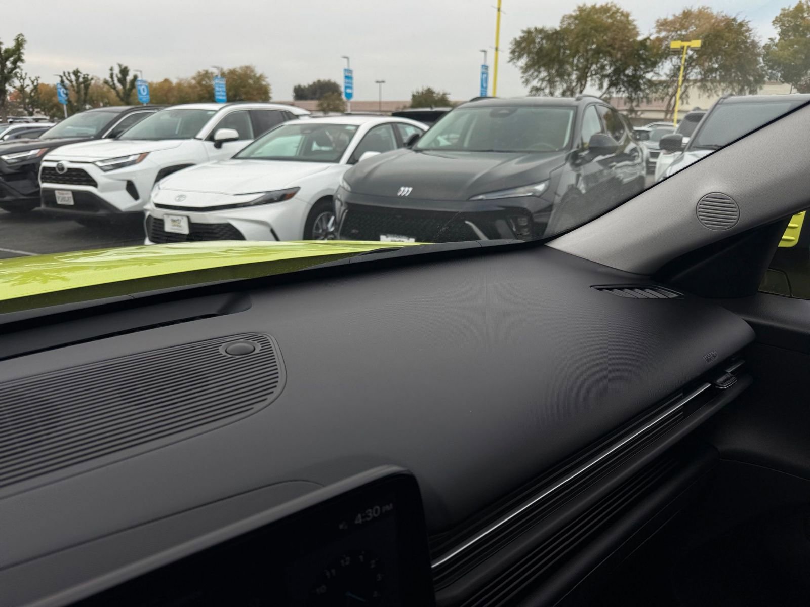 Used 2025 Hyundai Kona SEL image 35
