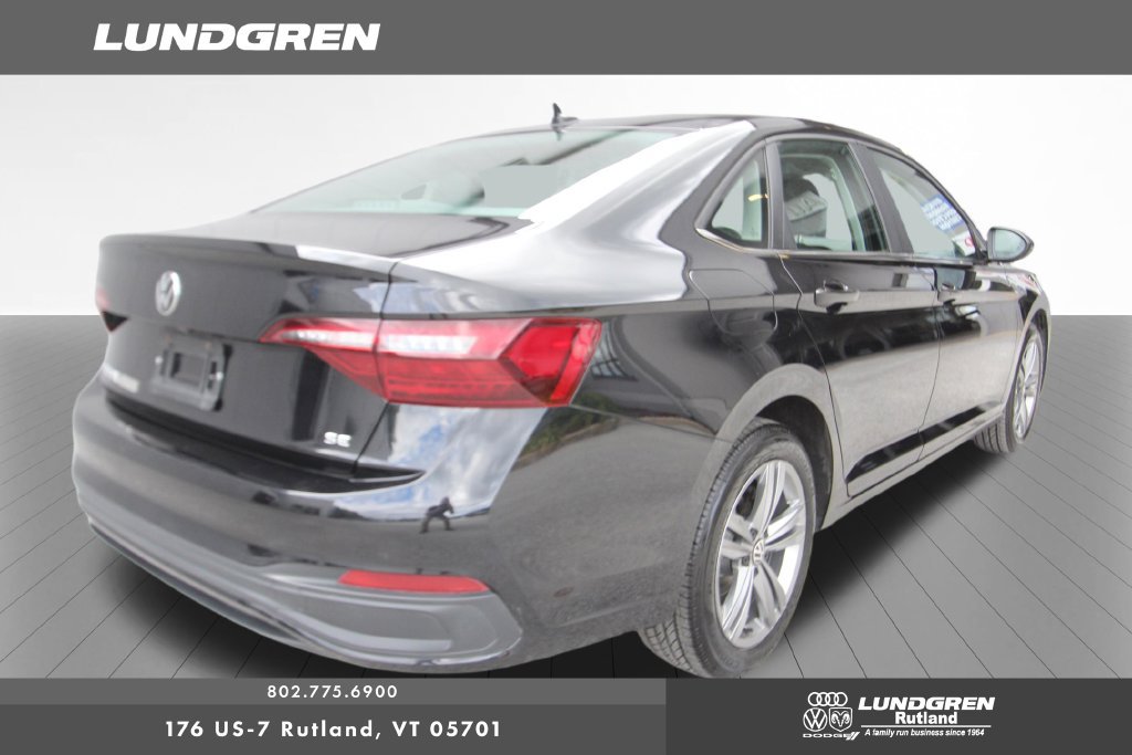 Used 2024 Volkswagen Jetta SE FWD image 24