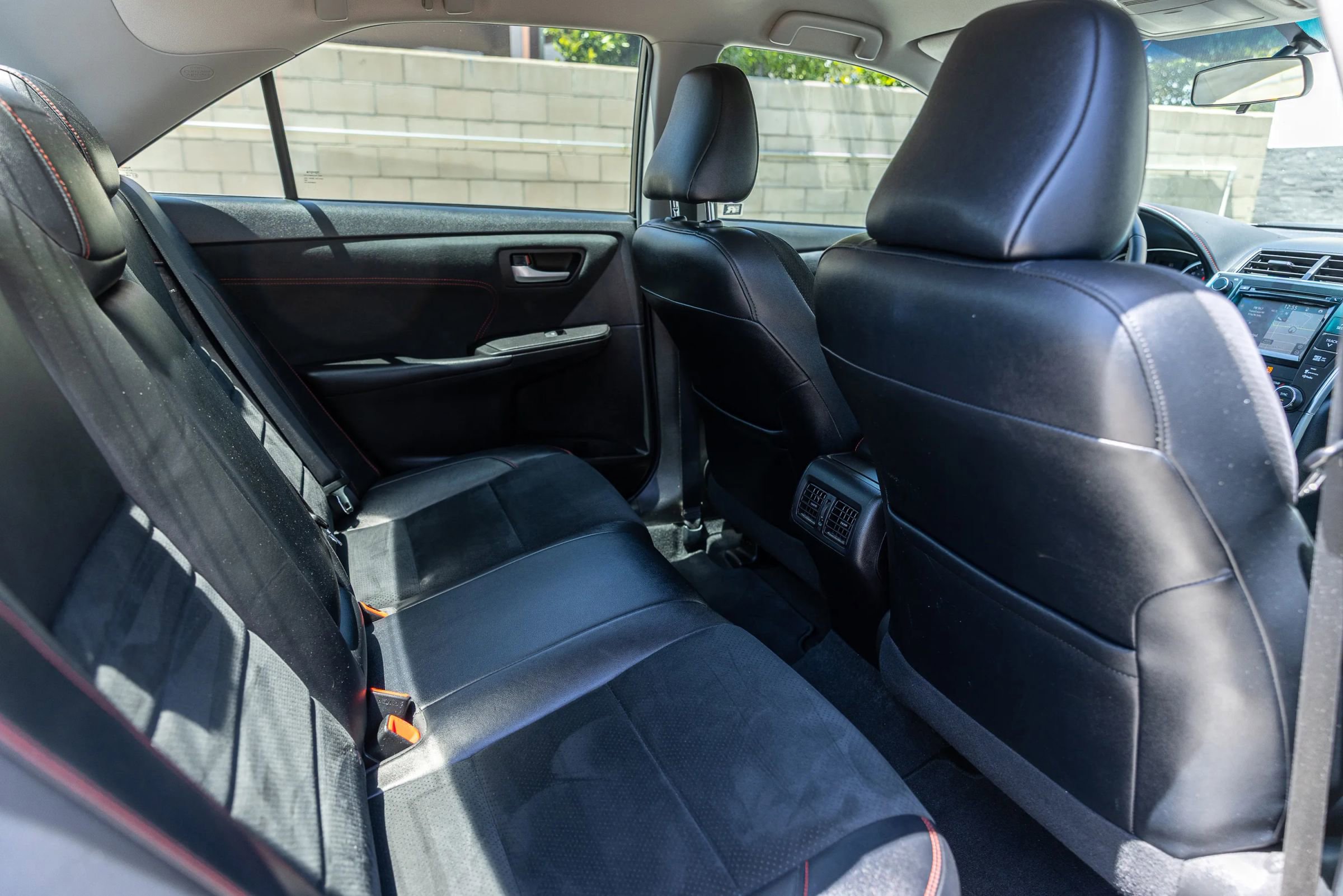 Used 2015 Toyota Camry XSE FWD image 20