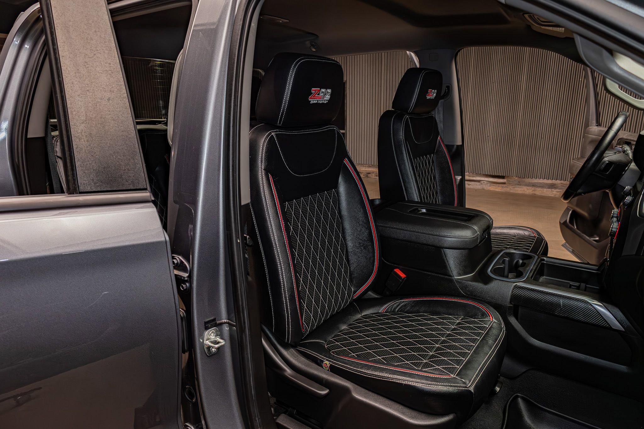 Used 2022 Chevrolet Silverado 1500 RST AWD/4WD image 25