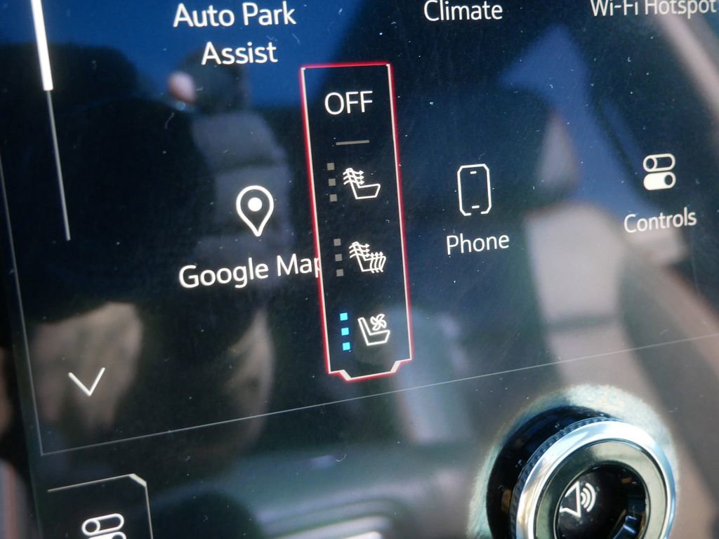 Certified 2025 GMC Yukon XL AT4 w/ AT4 Premium Package image 30