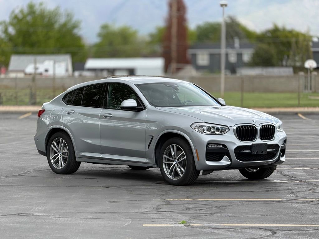 Used 2019 BMW X4 xDrive30i w/ M Sport Package image 3