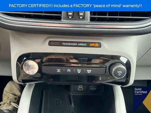 Used 2025 Ford Escape Platinum AWD/4WD image 38