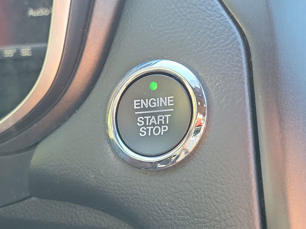 Used 2019 Ford Fusion Titanium image 36