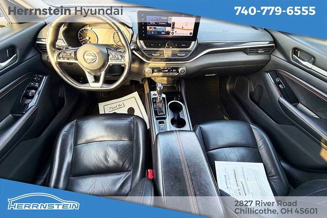 Used 2023 Nissan Altima 2.0 SR image 12