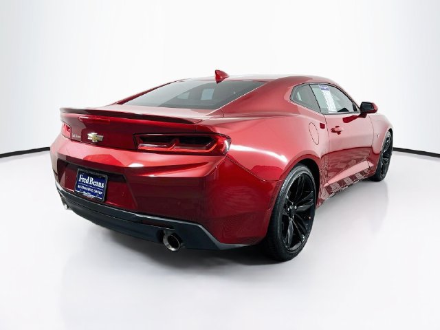 Used 2016 Chevrolet Camaro LT RWD image 9