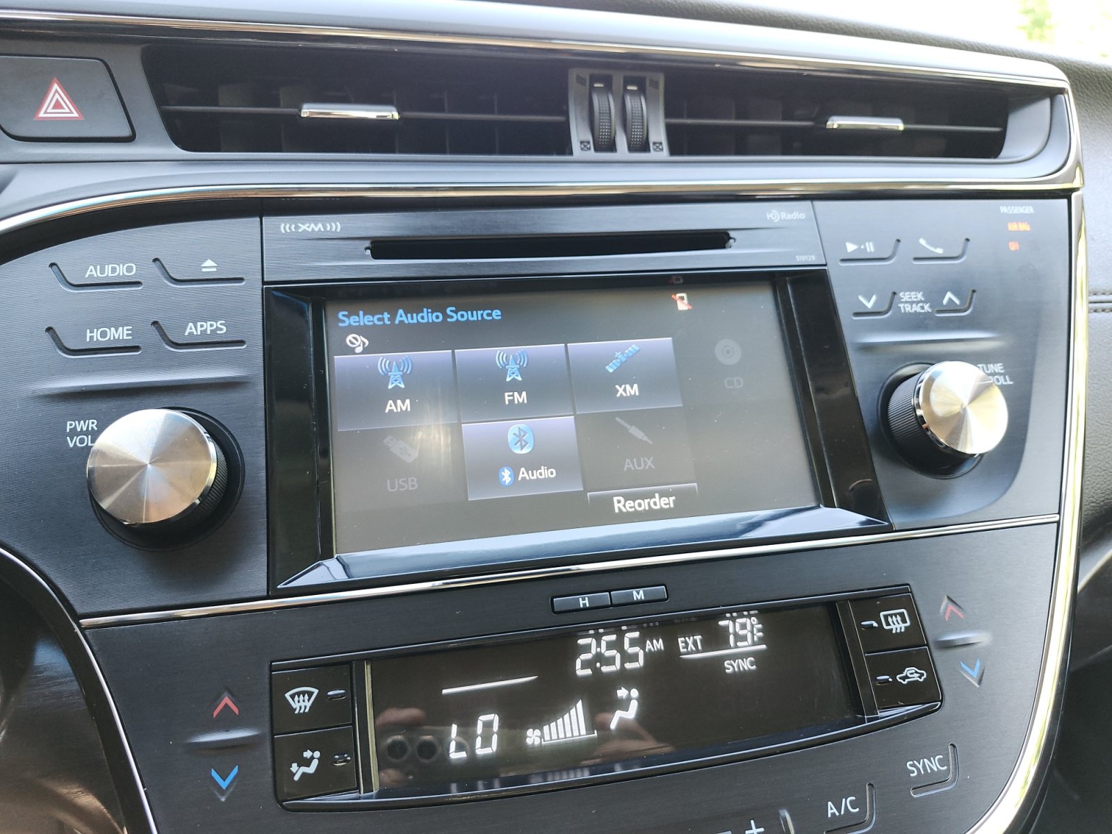 Used 2018 Toyota Avalon XLE FWD image 14