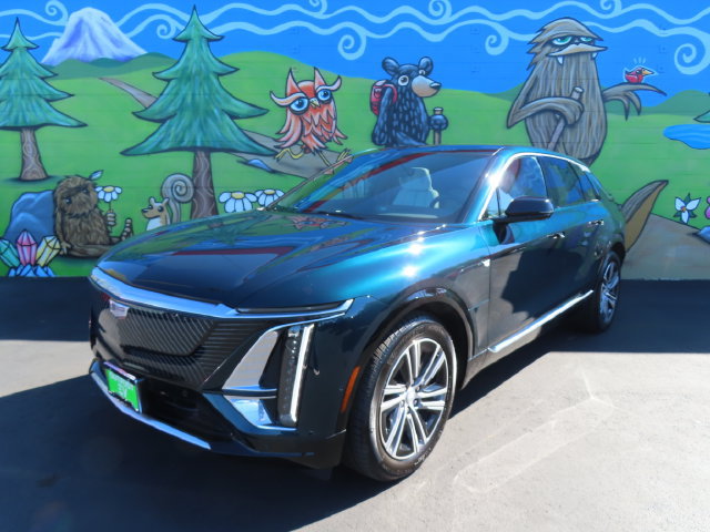 Certified 2026 Cadillac Lyriq Premium Luxury w/ LPO, Floor Liner Package AWD/4WD image 3